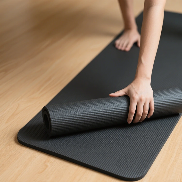 Estera de yoga de goma antimicrobiana sin deslizamiento